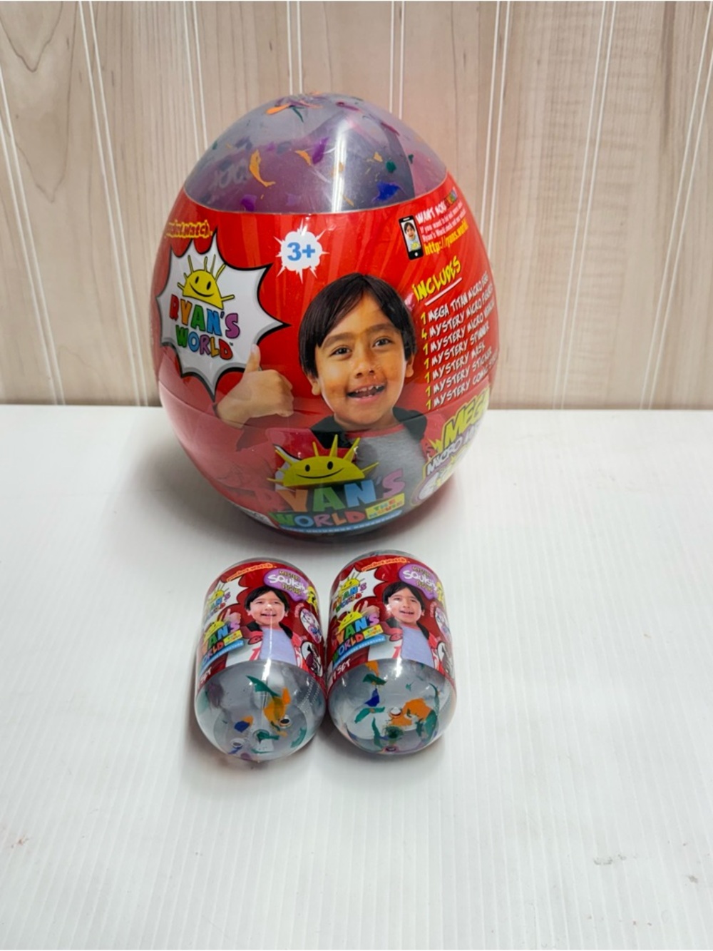 Ryan's World Surprise Egg Toy - Red & Purple